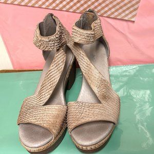 Women's Davi Leather Wedge by Antelope